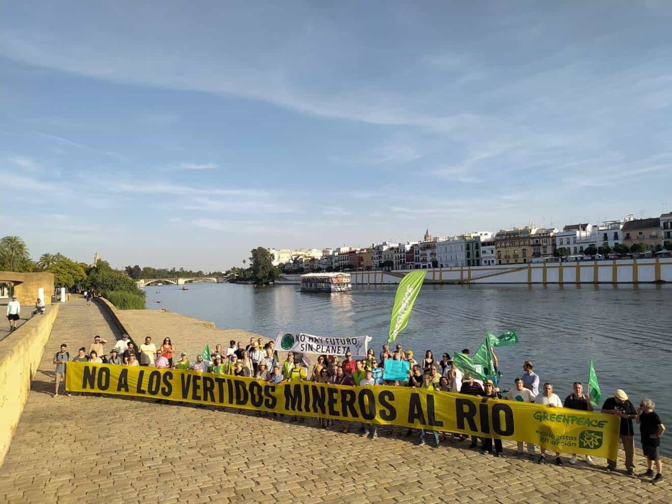 Trasladan el rechazo de más de 80 organizaciones al vertido tóxico de la minera Los frailes al Guadalquivir