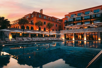 El restaurante Belvedere honra el legado italiano del rey Humberto II con su auténtica cocina y vistas al mar (Condé Nast Johansens)