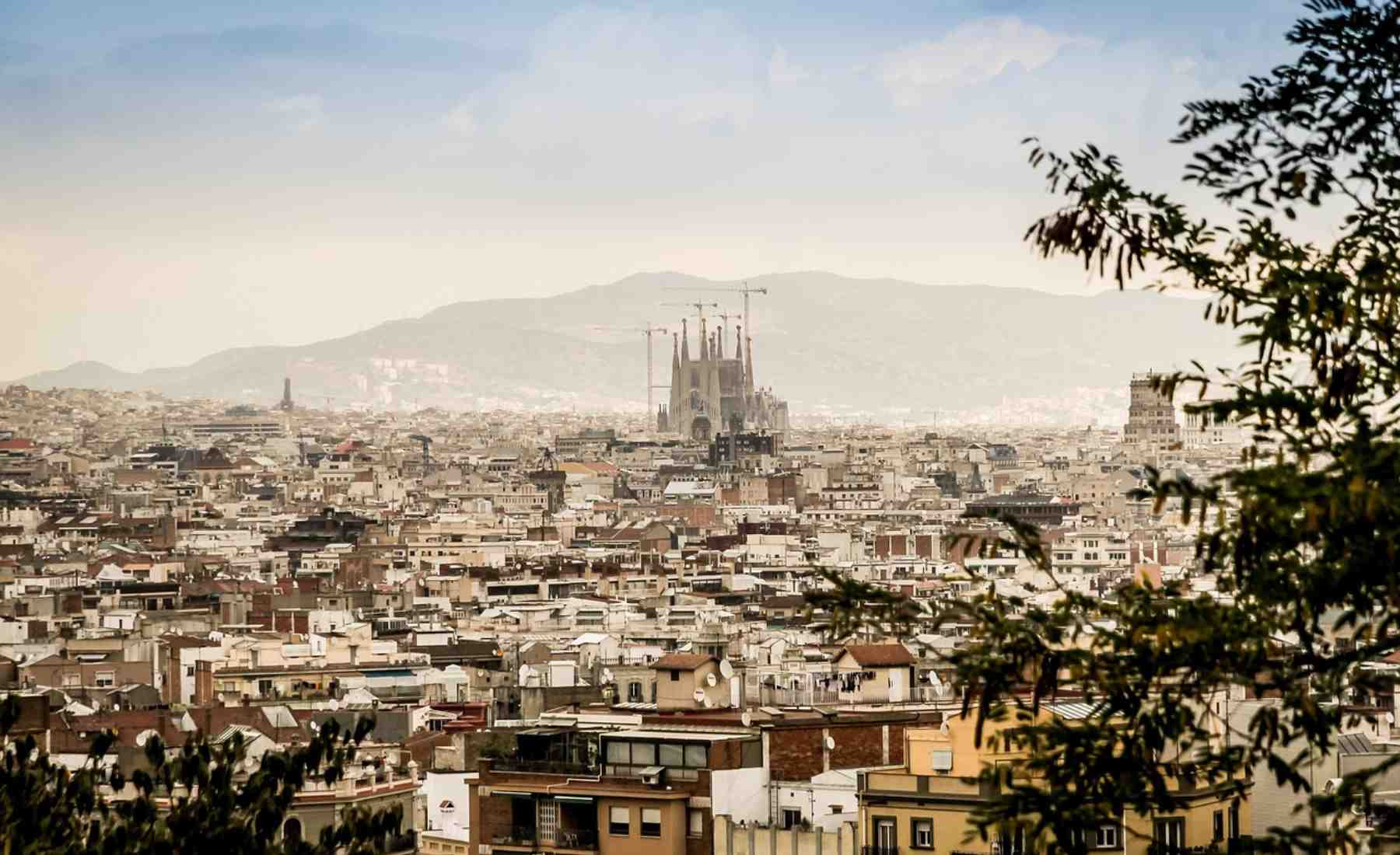 La subida de precios del alquiler en Barcelona frena el acceso a nuevos inquilinos al mercado