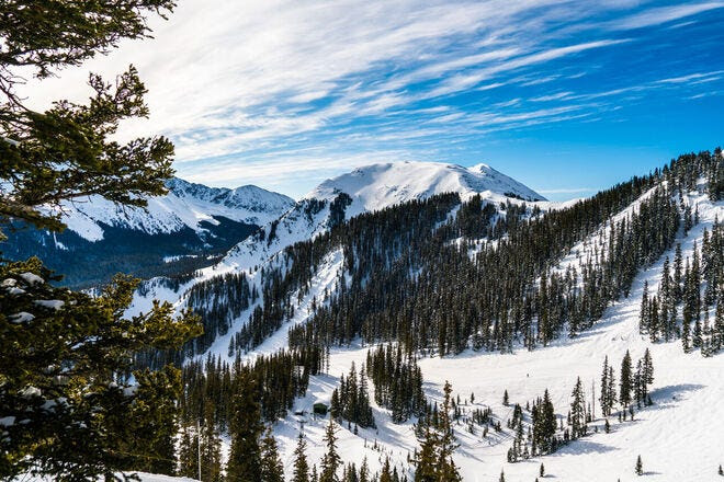 Taos Ski Valley prioriza prácticas sustentables para preservar los picos más altos de Nuevo México