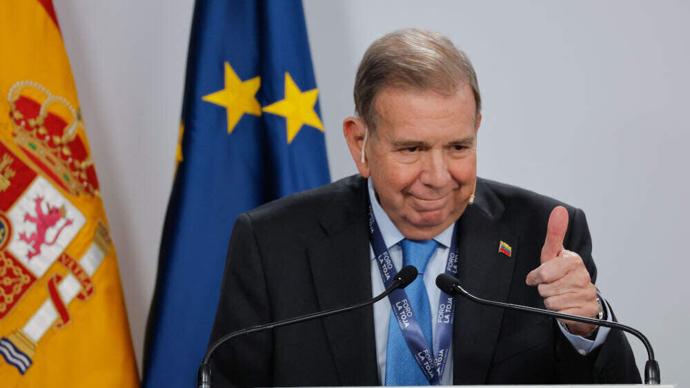 Edmundo González Urrutia, durante su intervención en el Foro La Toja 2024. EFE