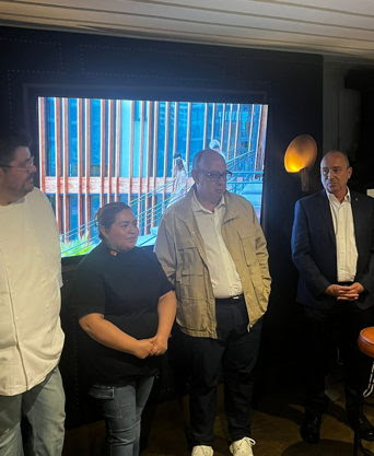 Chef David Fuentes, Marilú Sánchez, Luis Javier Cué de la Fuente de El Mural de los Poblanos junto a Eduardo Segura, Director General de The Cape.