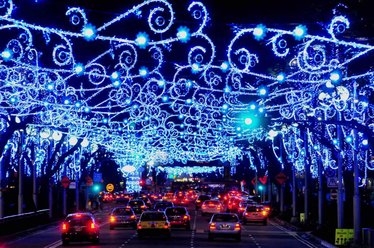 SINGAPORE_Christmas_in_orchard_road.jpg