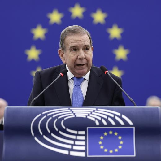 epa11782310 Presidential opposition candidate in Venezuela Edmundo Gonzalez Urrutia speaks during the Sakharov Prize award ceremony at the European Parliament in Strasbourg in Strasbourg, France, 17 December 2024. Members of the European Parliament have awarded the 2024 Sakharov Prize for Freedom of Thought to Venezuelan opposition leader Maria Corina Machado and Presidential opposition candidate Edmundo Gonzalez Urrutia. EPA/RONALD WITTEK