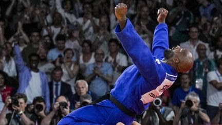 JO 2024 : Teddy Riner est-il le meilleur athlète olympique de l'histoire des sports de combat ?