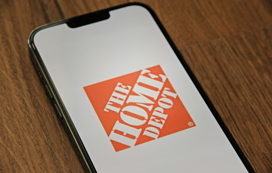 Home Depot - Unsplash.com 