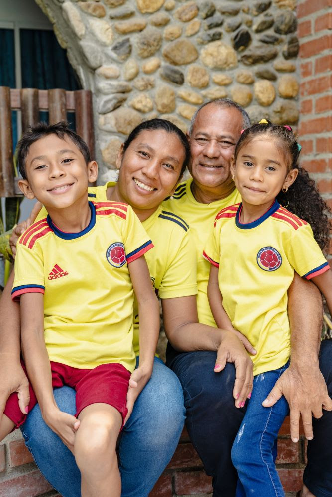 The lives of Jaime and Ana Luz's children were threatened by violent guerrillas in Colombia.