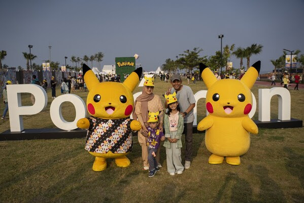 Pikachu’s Indonesia Journey sukses diselenggarakan di Community Park Pantai Indah Kapuk (PIK) 2 pada 21 - 22 September 2024, menarik para penggemar Pokémon yang hadir untuk merayakan festival bersama Pikachu dan kawan-kawan. Serangkaian aktivitas menarik dapat dinikmati oleh para pengunjung, mulai dari Pokémon RUN, Special Live Show with Pikachu and Special Artists bersama dengan VIDI, Isyana Sarasvati, dan JKT48, hingga Pokémon Meet & Greet.