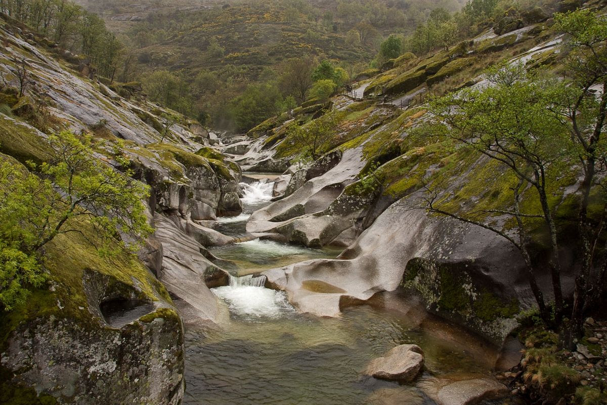 El pueblo más pintoresco de Cáceres, repleto de piscinas naturales