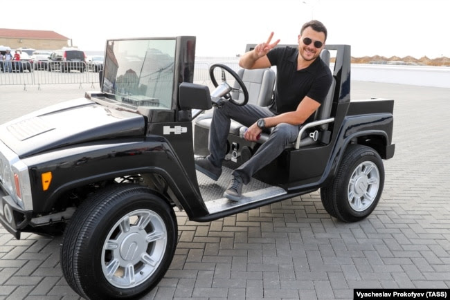 Emin Agalarov attends the opening of the Zhara music festival at the Sea Breeze Resort hotel in Baku in July 2018.