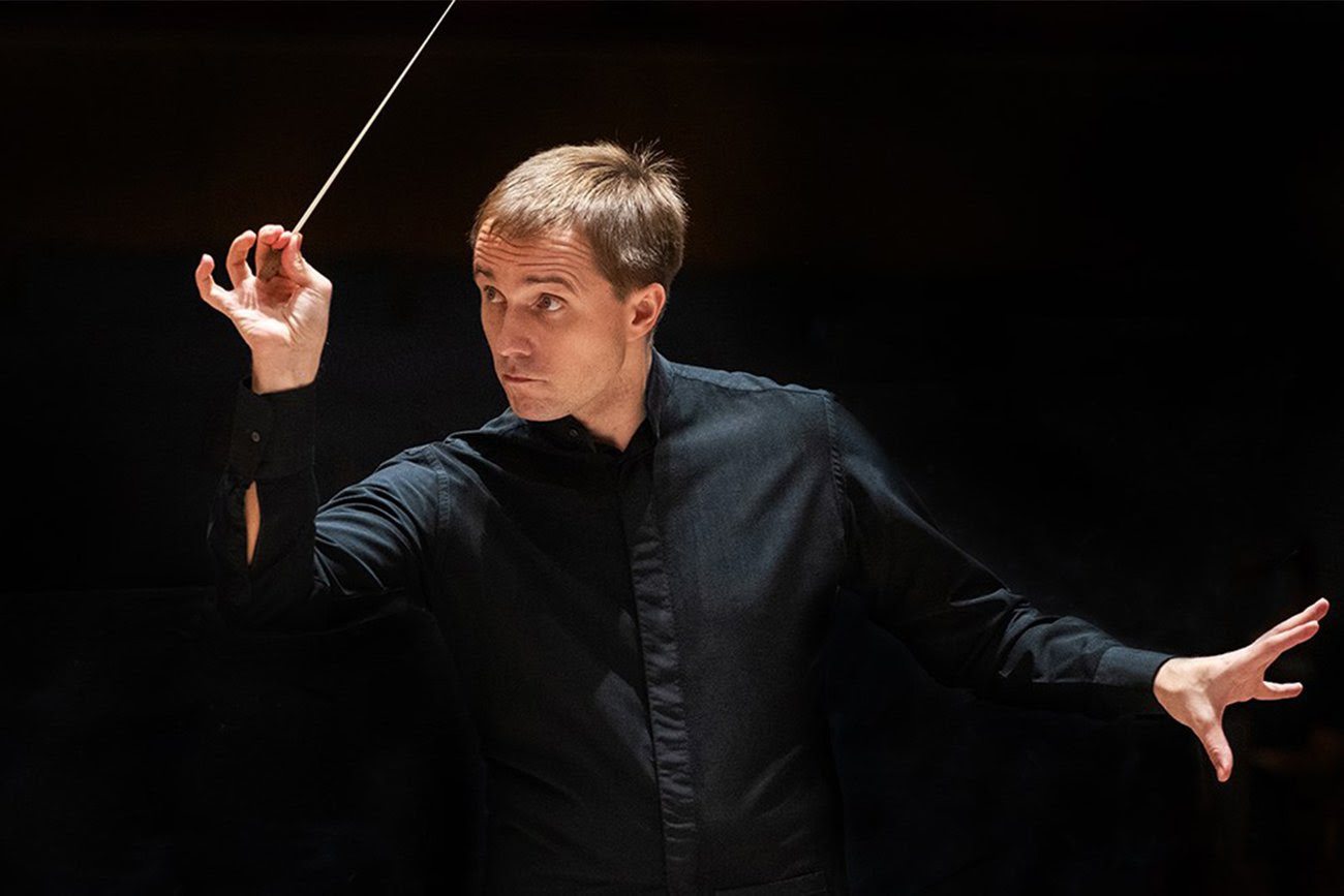 Vasily Petrenko conducts The Rite of Spring Vasily Petrenko conducts The Rite of Spring