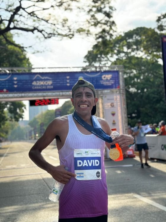 David Rodríguez y Lina Pantoja se colgaron el oro en el Maratón CAF 2024