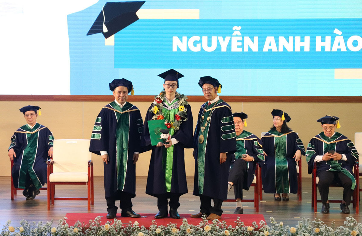 187 sinh viên ngành Y khoa, Dược khoa Khoa Y ĐHQG-HCM tốt nghiệp