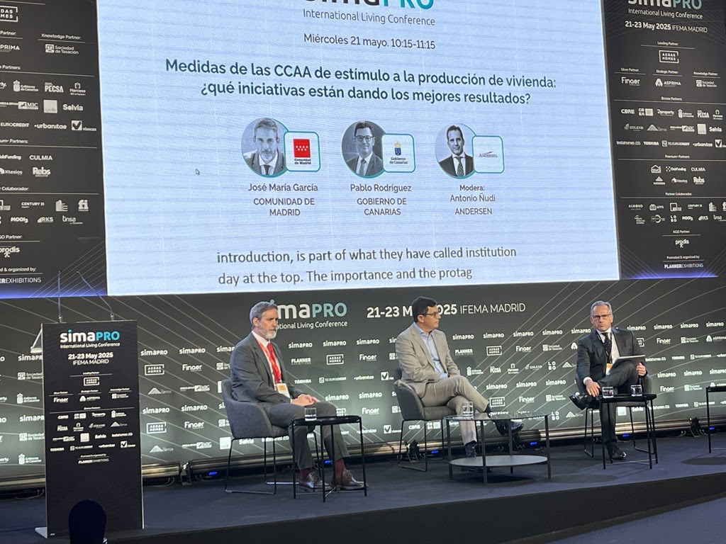 (De izq. a dch.) José María García, Pablo Rodríguez y Antonio Ñudi