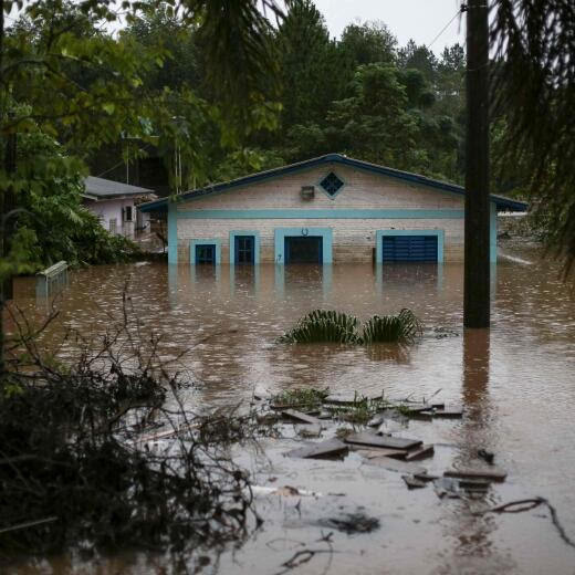 Une maison inondée dans la ville de Sao Sebastiao do Cai dans le Rio Grande do Sul.