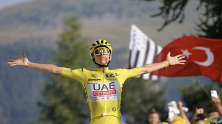 Tour de France 2024 : Tadej Pogacar remporte la 20e étape et décroche sa cinquième victoire au sommet de la Couillole