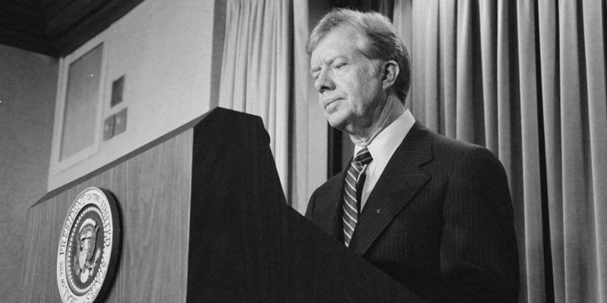 Photograph of President Jimmy Carter announcing new sanctions against Iran following the taking American hostages. Photographed by Marion S. Trikosko. Dated 1980 WHA PUBLICATIONxINxGERxSUIxAUTxONLY ACHTUNG AUFNAHMEDATUM GESCHÄTZT Copyright: WHA UnitedArchivesWHA_059_0861