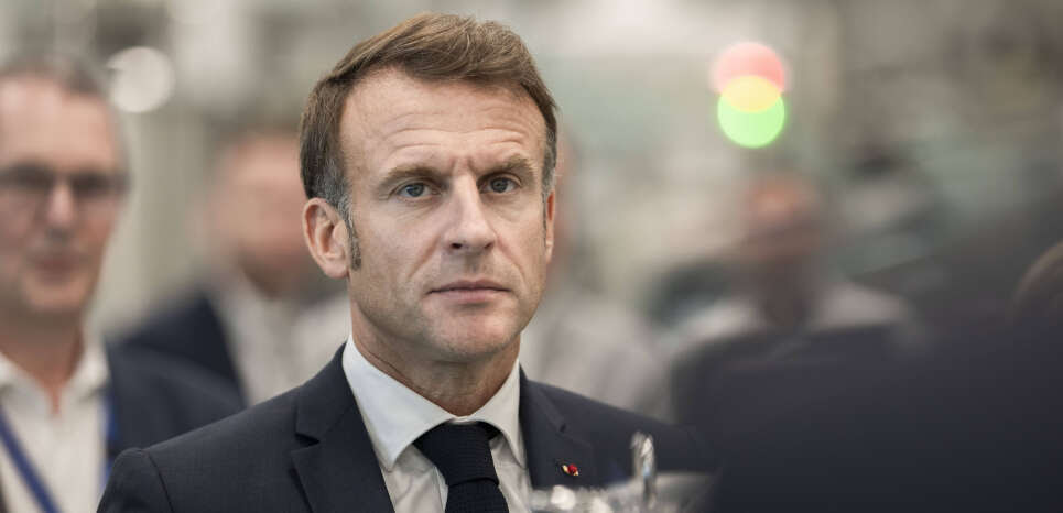 Il faut « toujours prendre en compte » le suffrage des Français, estime Macron devant le Conseil d’Etat