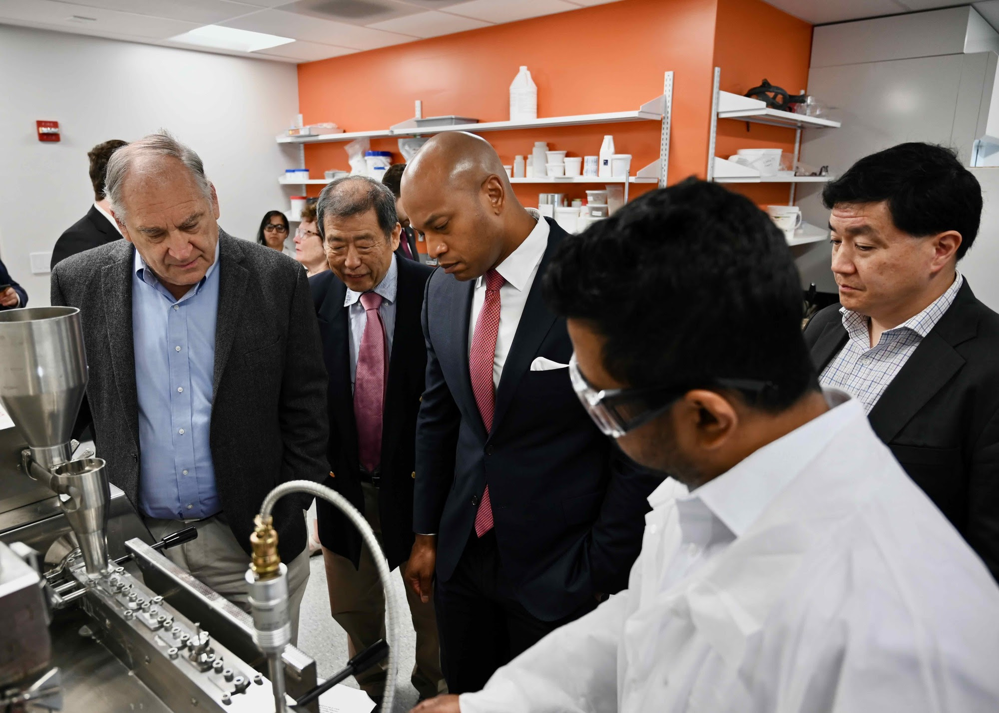 Governor Moore and Liatris Celebrate Ribbon Cutting for Expanded Thermal Insulation Solutions Facility in Rockville (2)