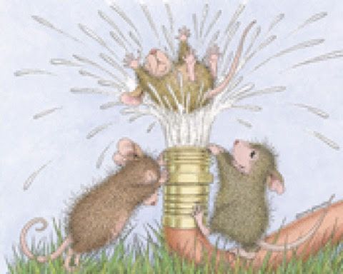 Mice-Summer-Sprinkler-Fun