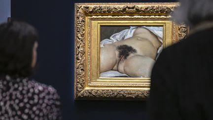Le tableau 'L'Origine du monde' de Courbet tagué à la peinture rouge au Centre Pompidou-Metz