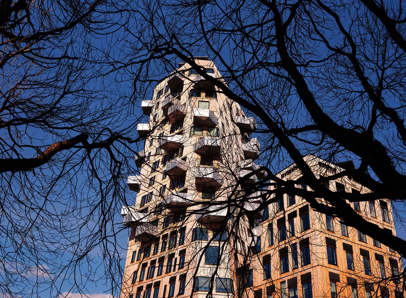 Vertikal Nydalen: el edificio noruego que se mantiene a temperatura ideal sin utilizar energía de la red