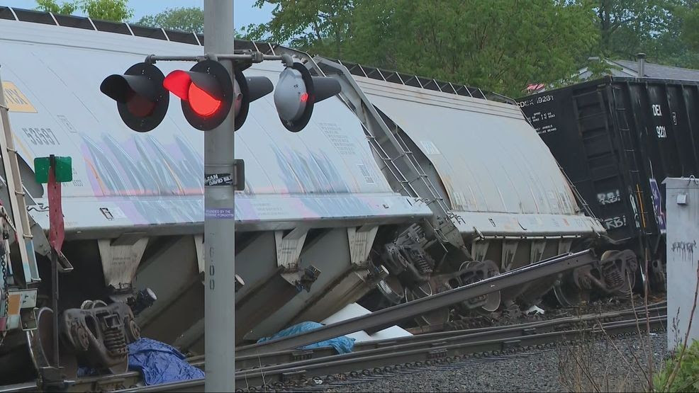 Train leaning over Cumberland tracks prompts street closures