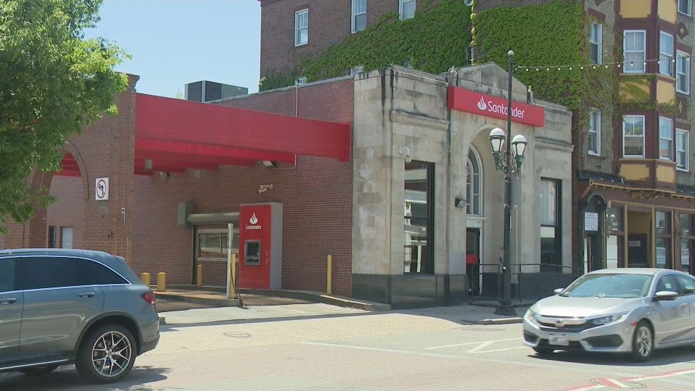 Santander Bank location in Federal Hill to close