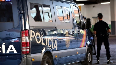 Sucesos.- Detenida por allanamiento de morada una pareja poco después de okupar un piso en La Elipa