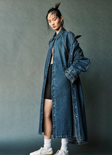 Trench oversize vaquero de Zara