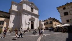 Castel Gandolfo attende Leone XIV