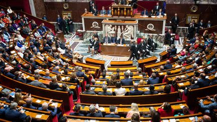 'C'est assez impressionnant' : on a suivi la première journée d'un nouveau député