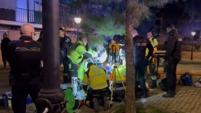 Sucesos.-Heridos de gravedad una mujer de 91 años y un hombre de 83 en el incendio de su vivienda en Canillejas