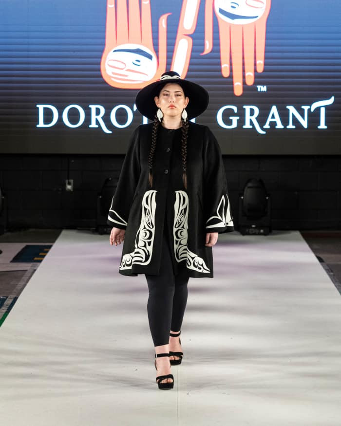 native-fashion-week-santa-fe-2025-dorothy-grant-15