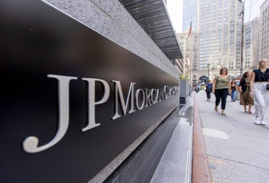 Petro acusa a JP Morgan de buscar rebajar la calificación de Colombia