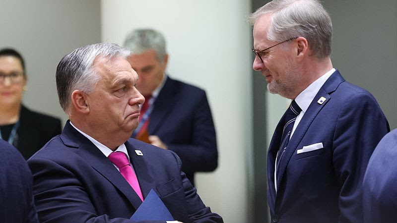 Hungary’s Orbán blocks €50bn EU long-term financial support to Ukraine 800x450_cmsv2_2920a961-fa22-5b6d-85e7-b43be54e018a-8112084