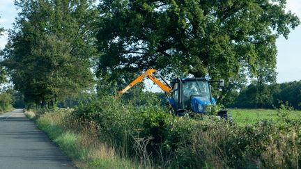 Le gouvernement annonce 'un contrôle administratif unique' sur les exploitations agricoles