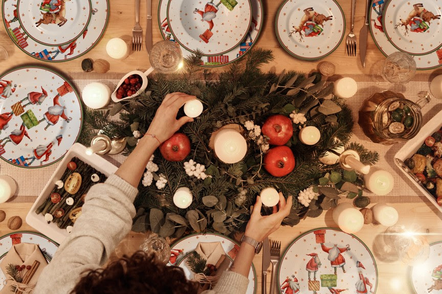 Para a alegria das crianças e dos pais também, a Linha Father Christmas, da Alleanza Cerâmica, apresenta divertidas ilustrações natalinas nos jogos de pratos / Divulgação