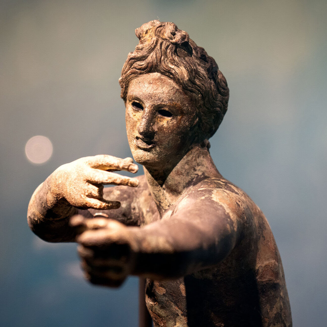 Le statue dell'esposizione ＂Gli dei ritornano＂ al Museo Archeologico di Napoli