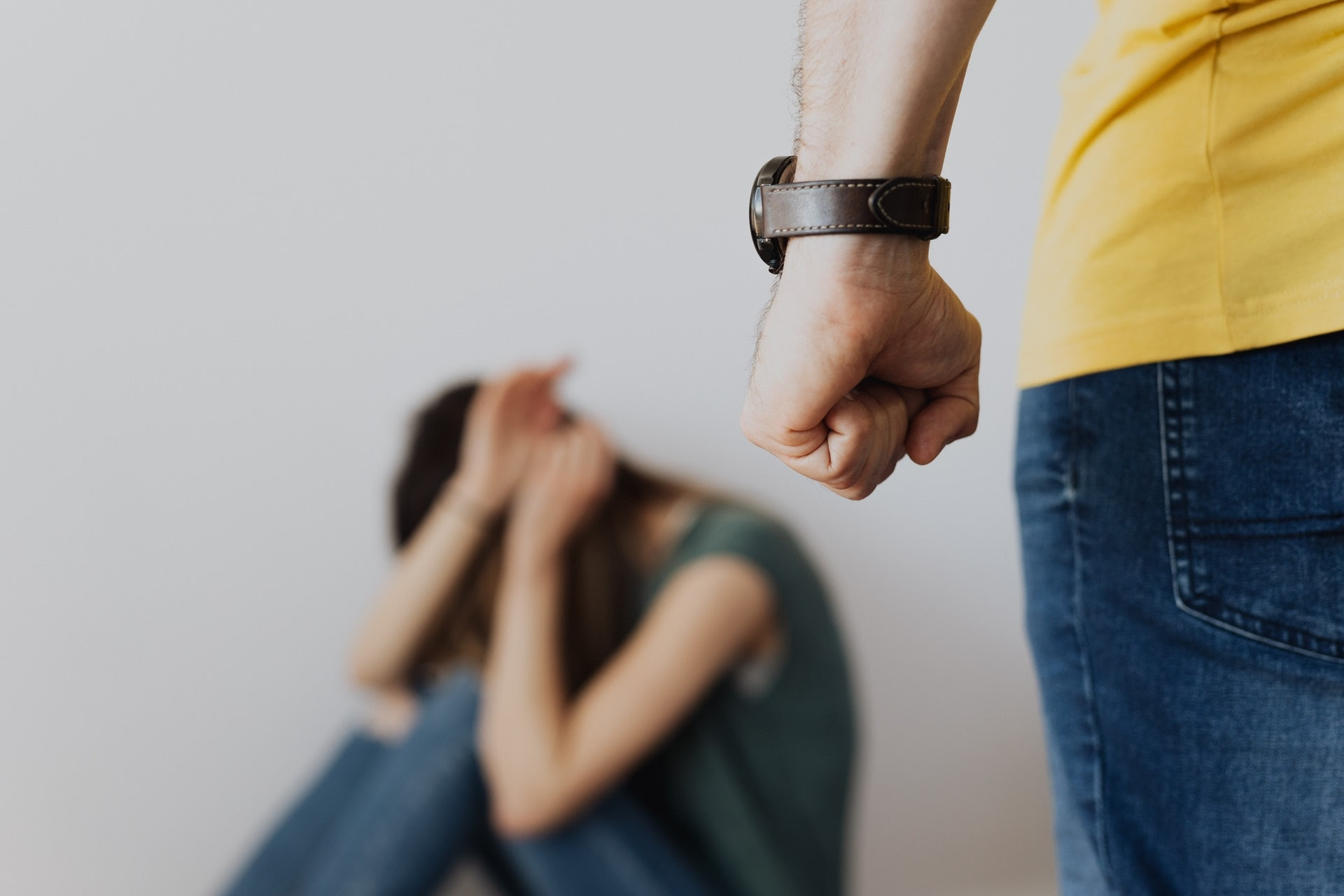 Why victims of domestic abuse don't leave – four experts explain | AXA