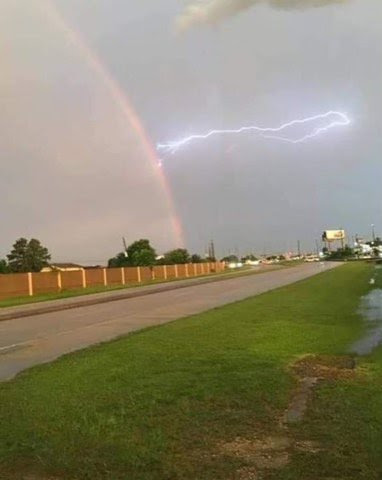 Lightning-Rainbow