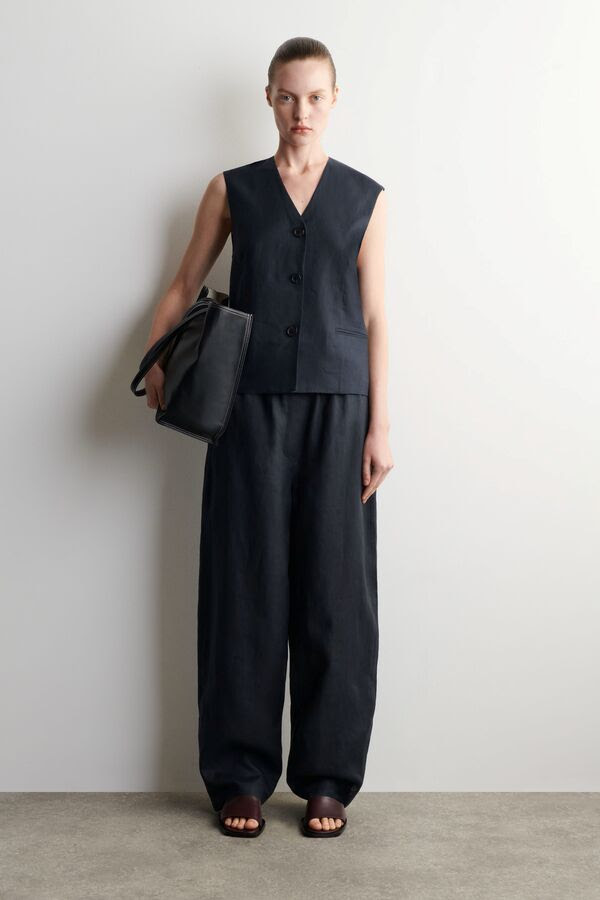 The COS Linen Collection for Women 2026 12 trousers