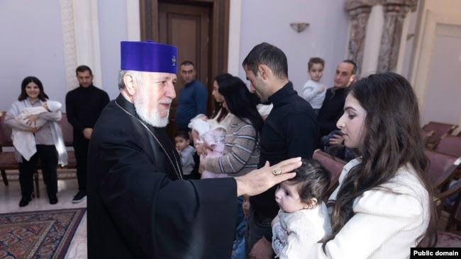 Armenia - Catholicos Garegin II blesses refugees from Nagorno-Karabakh at his Echmiadzin headquarters, January 5, 2025.