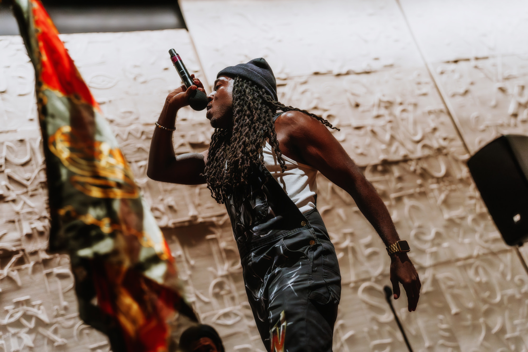 Kr3wcial performs at NOMA