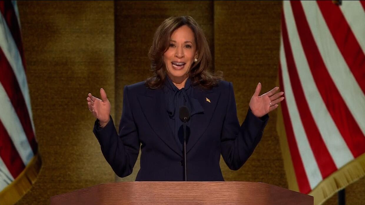 En dos minutos: Lo que debes saber de la noche en que Kamala Harris aceptó la nominación demócrata