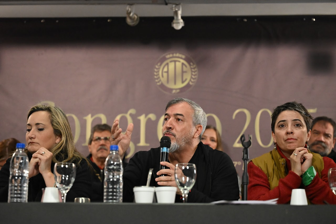"A un Gobierno que se ha dedicado de manera sistemática a atacar los derechos de los estatales, le tenemos que responder con más sindicalización", planteó Aguiar