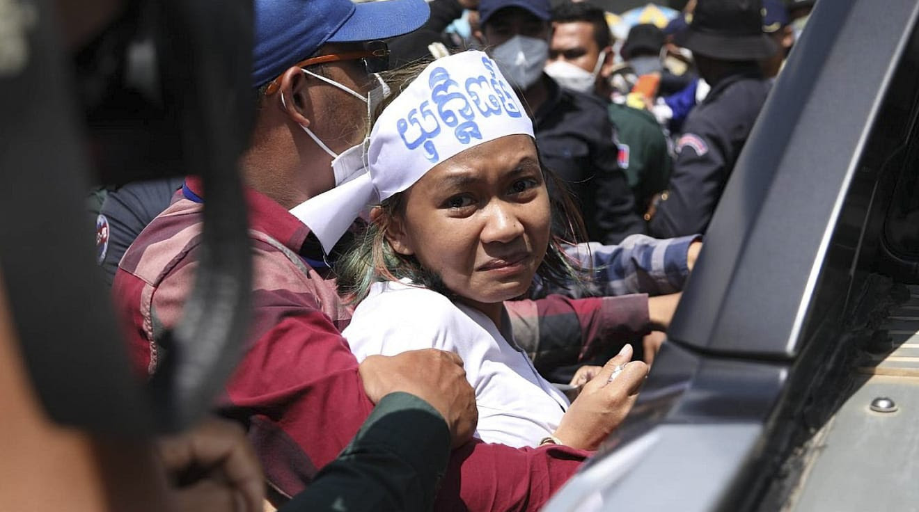 Detención de una de las miembro de Mother Nature Camboya