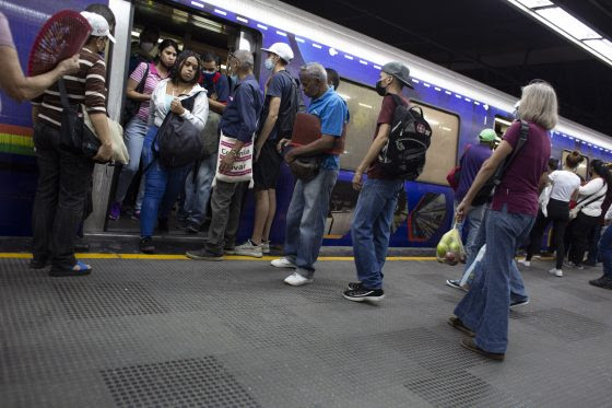 Reducción del 50% en pasaje del Metro de Caracas pasa desapercibida entre usuarios