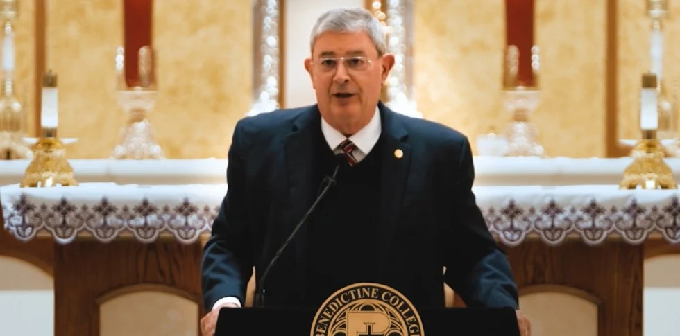 George Weigel, durante una conferencia de principios de abril en la iglesia del Sagrado Corazón de Shawnee (Kansas).