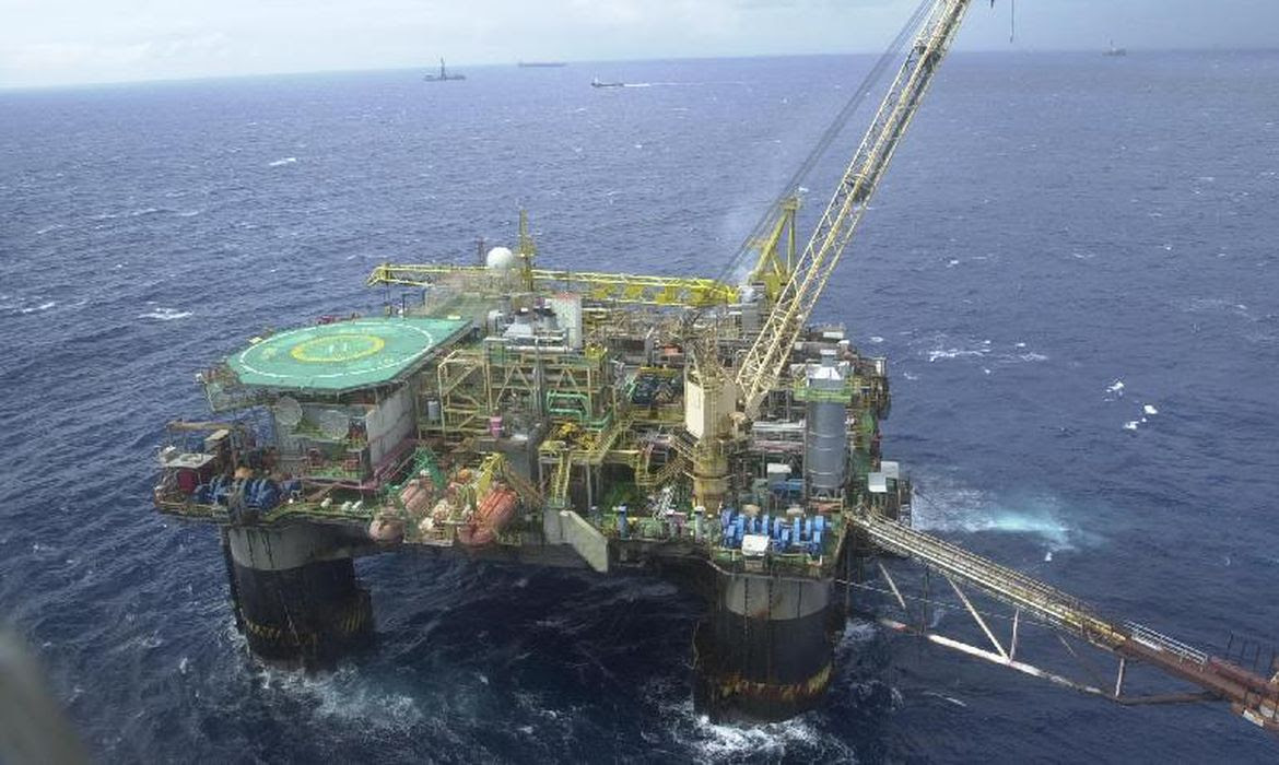 Arquivo Agência Brasil Plataforma de petróleo